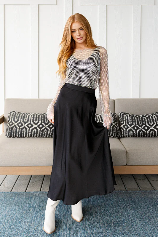 Pleated midi skirts for timeless grace -Timeless Tale Maxi Skirt in Black