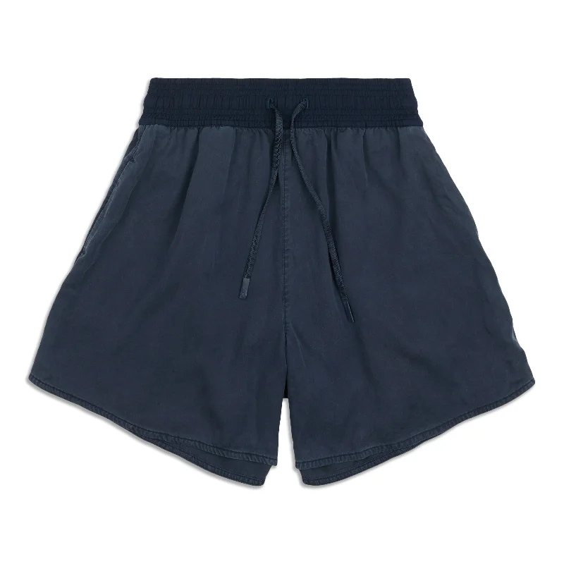 Hiking Shorts for Outdoor Trails -Feeling Femme Short - Resale