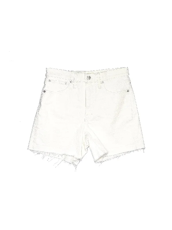 Black Skirts for Versatile -Mid-Rise Denim Shorts in Light Wash