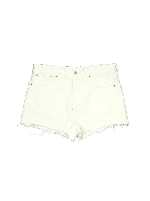 Pleated Shorts for Girly Touch -High-Rise Denim Shorts in Light Wash