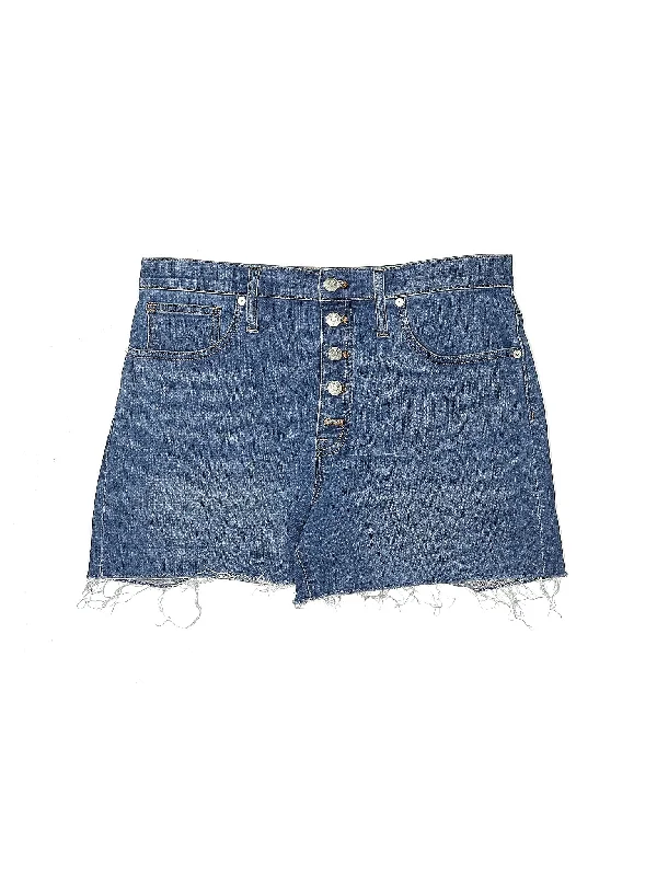 Leather Shorts for Luxury Look -Denim Shorts in Medium Wash