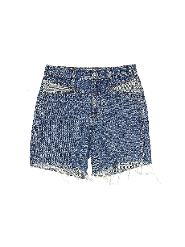 Fringed Shorts for Bohemian -Mid-Rise Denim Shorts in Medium Wash