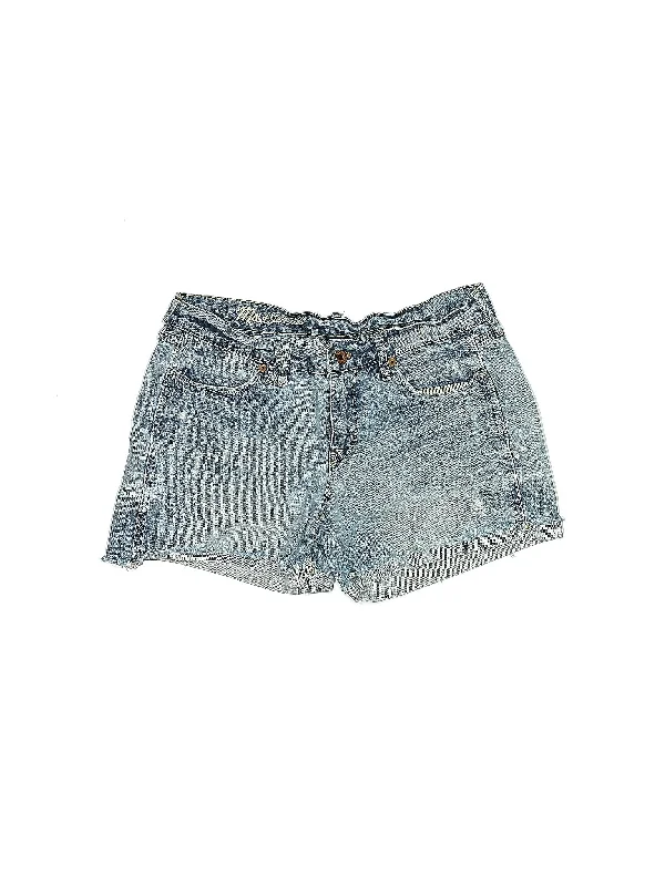 Green Skirts for Nature -Low-Rise Denim Shorts in Medium Wash