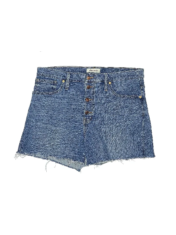 Buttoned Shorts for Stylish -Denim Shorts in Medium Wash