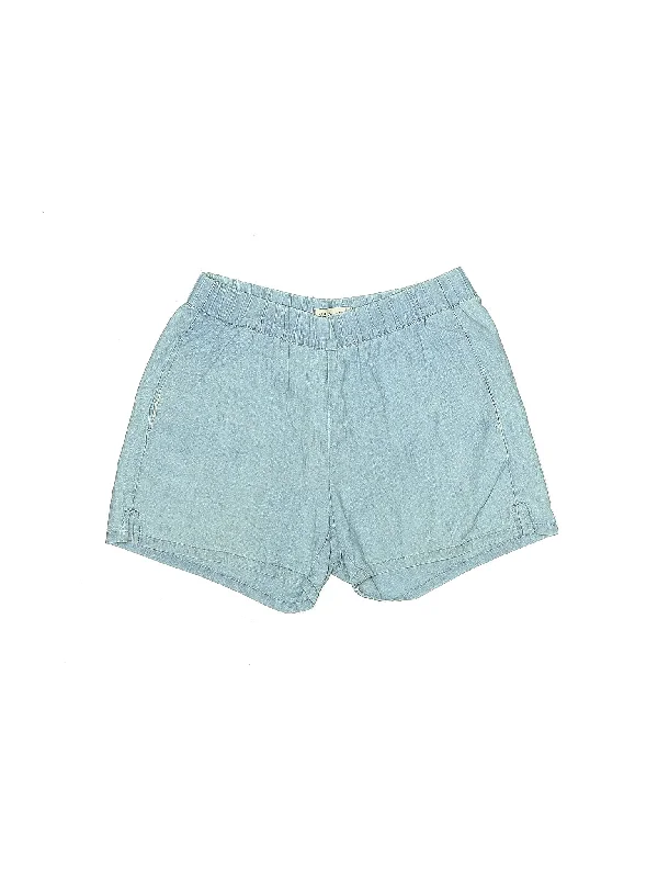 Floral Skirts for Romantic -Denim Shorts in Light Wash